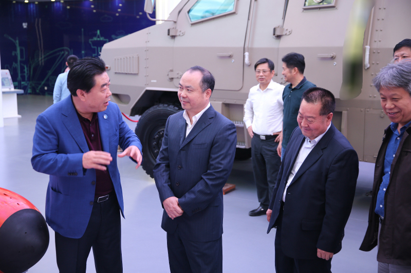 Pan Aihua, director of the third Department of system engineering of the State Administration of science, technology and industry of national defense, visited our company for investigation